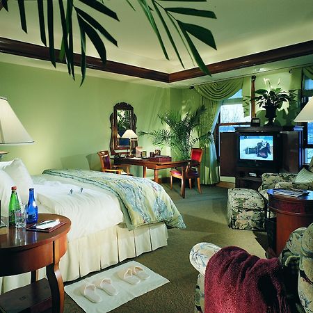 The Rose Hotel Pleasanton Room photo