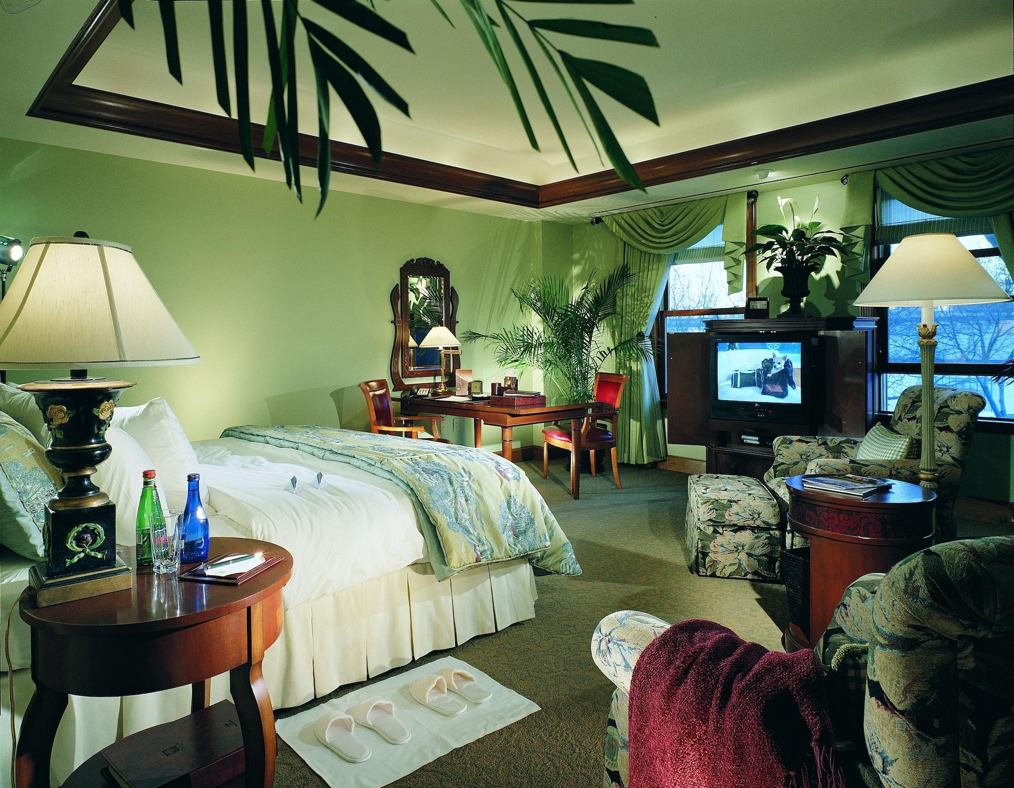 The Rose Hotel Pleasanton Room photo