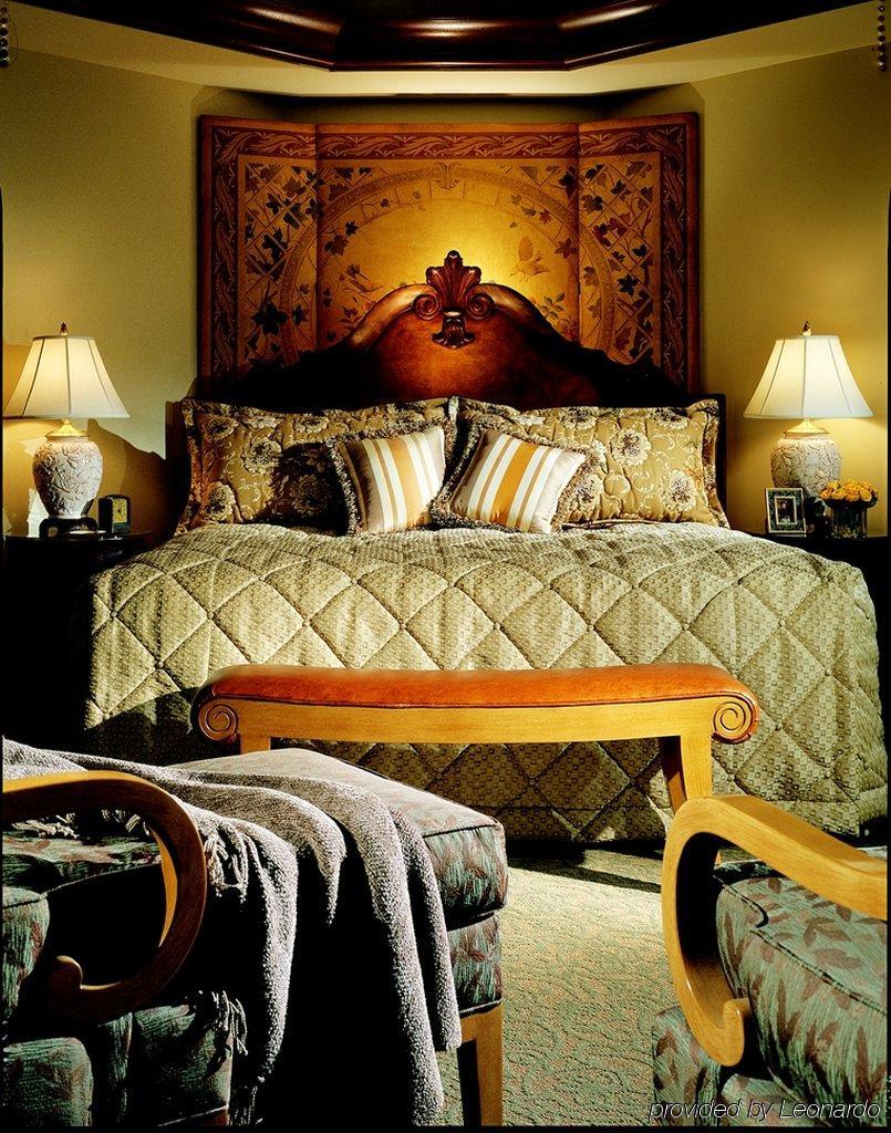 The Rose Hotel Pleasanton Room photo